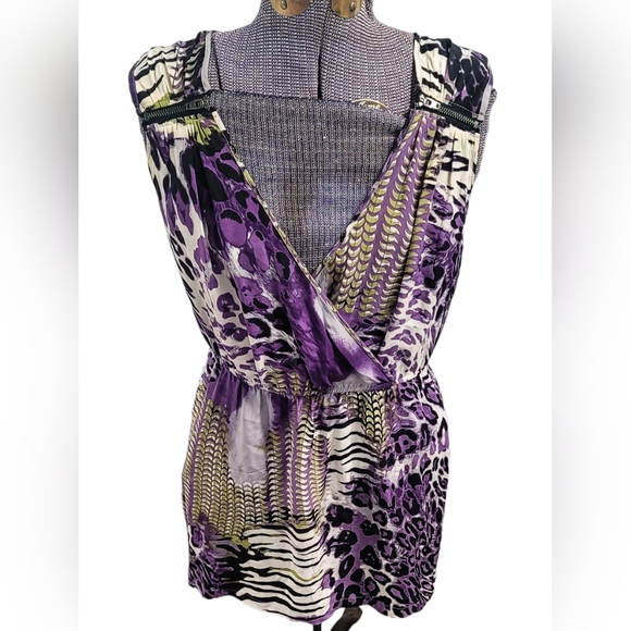 Charlie Jade | V Neck Printed Blouse /w Zipper Details | Size: L - Picture 1 of 5